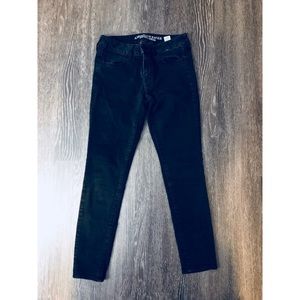 American Eagle Outfitters black jegging jeans